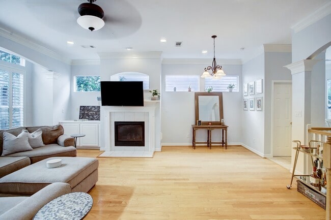 property at 5312 Blossom St