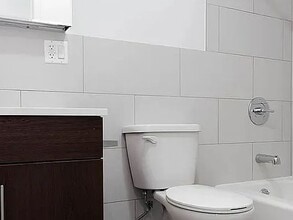 261 Eckford St in Brooklyn, NY - Building Photo - Building Photo