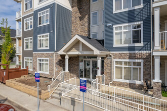 4000 Skyview Ranch Gdns NE in Calgary, AB - Building Photo - Building Photo