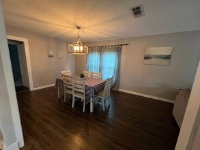 1024 Cleckler Ave in Fort Worth, TX - Foto de edificio - Building Photo