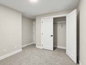 2618-26128 28 Ave SW in Calgary, AB - Building Photo - Building Photo