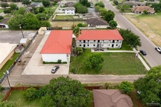 1105 W Stubbs St, Unit 4 in Edinburg, TX - Building Photo - Building Photo