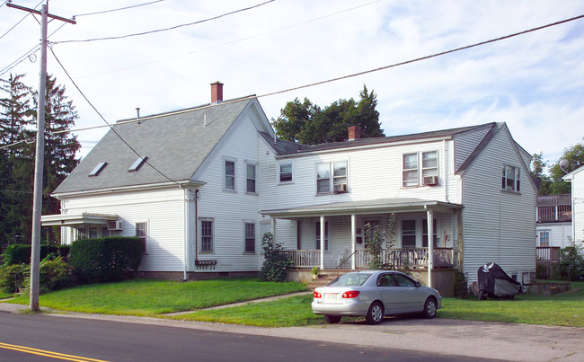 61 Railroad Ave in Foxboro, MA - Building Photo - Building Photo