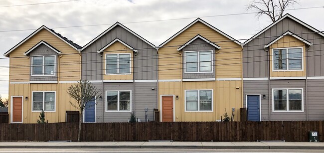 1406 N Parkway Ave in Battle Ground, WA - Building Photo - Building Photo