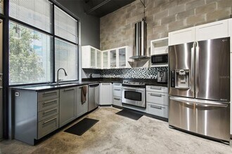 1310 E Washington St in Tampa, FL - Building Photo - Building Photo
