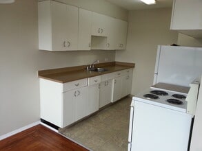 321 Agnes St in New Westminster, BC - Building Photo - Building Photo