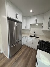 The Fullerton in Santa Clarita, CA - Building Photo - Building Photo