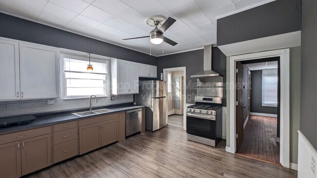 1405 Connor Ave in Lockport, IL - Foto de edificio - Building Photo