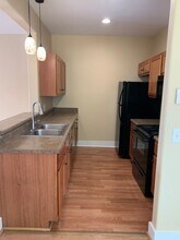 1037 16th Ave N in Nashville, TN - Foto de edificio - Building Photo