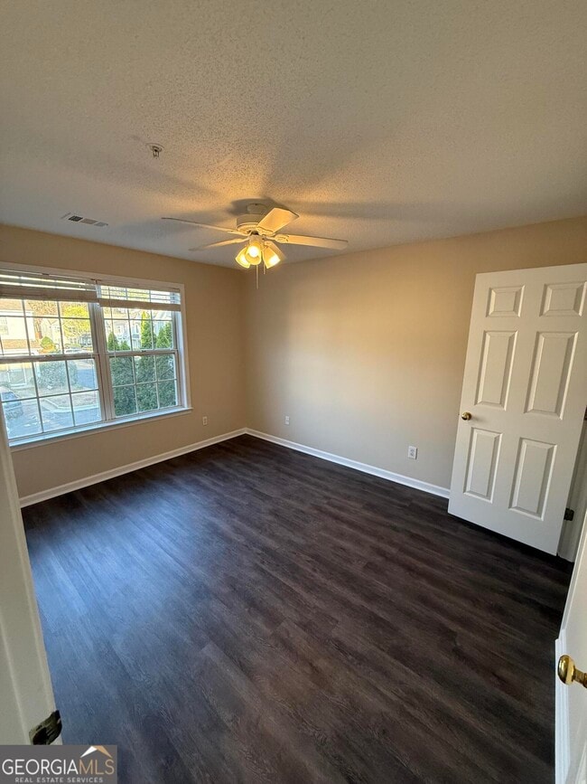 2765 Ashleigh Ln in Alpharetta, GA - Foto de edificio - Building Photo