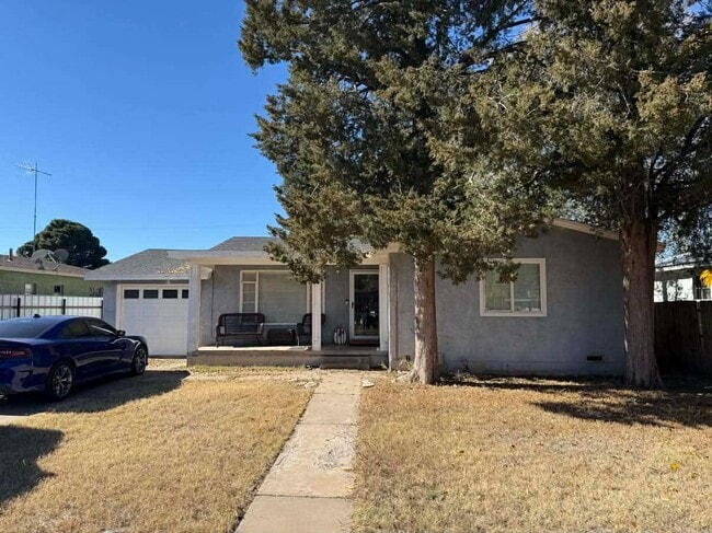 property at 1408 S Adams Ave