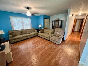 8 Cross St in Inman, SC - Building Photo - Building Photo