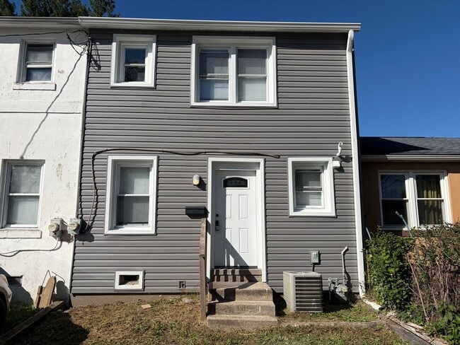property at 707 Concord Ct