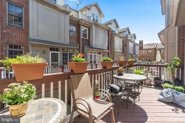 727 N Vermont St in Arlington, VA - Building Photo - Building Photo