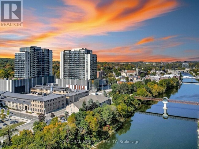 15 Glebe St in Cambridge, ON - Building Photo - Building Photo