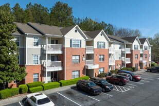 Laurels at Greenwood in Canton, GA - Building Photo