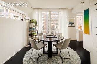 130 W 20th St in New York, NY - Building Photo - Building Photo