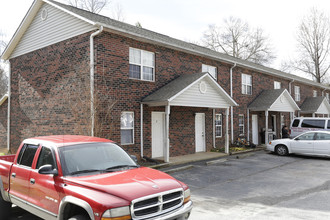 Maple Creek Townhomes in Greer, SC - Building Photo - Building Photo