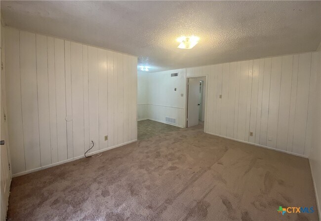 1105 Parmer Ave in Killeen, TX - Building Photo - Building Photo