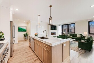 5019 N Lincoln Ave, Unit 3N in Chicago, IL - Building Photo - Building Photo