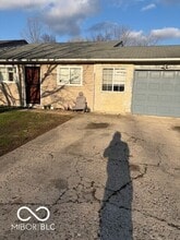 5321 Gainsborough Ct in Indianapolis, IN - Foto de edificio - Building Photo