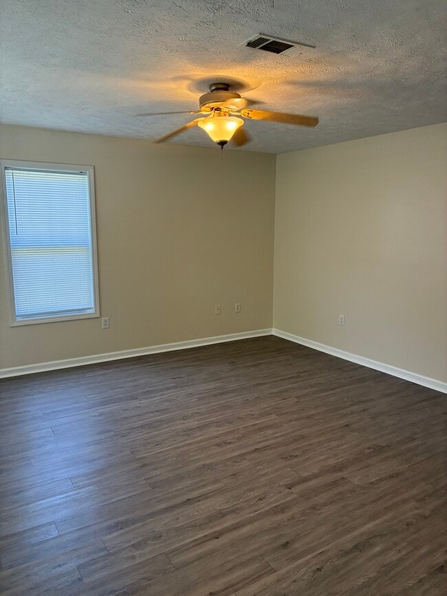 6148 W Forrest St in Bay St. Louis, MS - Building Photo - Building Photo