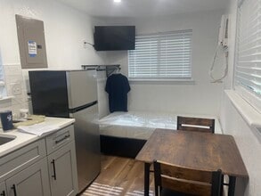 207 S Sabinas St, Unit #3101 in San Antonio, TX - Building Photo - Building Photo