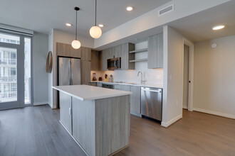 1122 N Hudson St in Arlington, VA - Foto de edificio - Building Photo