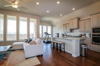 1708 Brookhollow Dr in Carrollton, TX - Building Photo - Building Photo