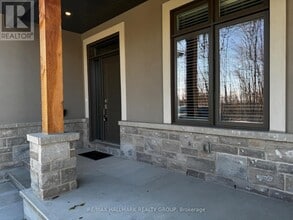 1497 Flanders Rd in Brockville, ON - Foto de edificio - Building Photo