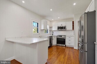 6053 19th Rd N in Arlington, VA - Building Photo - Building Photo