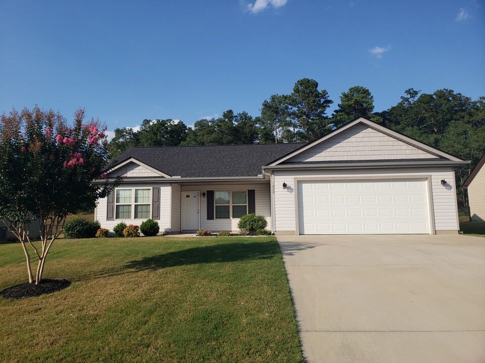 1020 Saint Charles Way in Anderson, SC - Building Photo