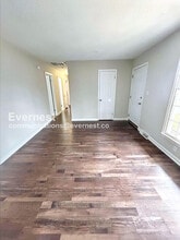 561 Brightsfield Ct in Rural Hall, NC - Building Photo - Building Photo