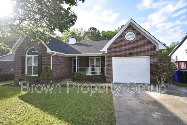 6580 Applewhite Rd in Fayetteville, NC - Foto de edificio - Building Photo