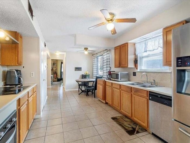 property at 4732 W Esplanade Ave