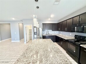 3682 E Wallowa Dr in Pahrump, NV - Building Photo - Building Photo