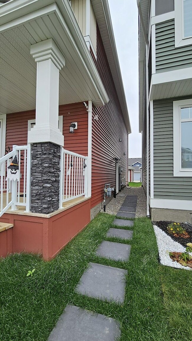 Newly Developed 2-Bedroom Basement Apartment in Edmonton, AB - Building Photo - Building Photo