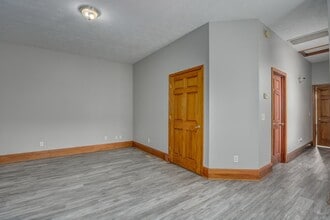1807 Madison Ave in Covington, KY - Building Photo - Building Photo