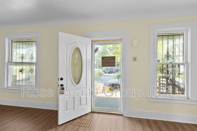 1149 Fernwood Ave in Toledo, OH - Building Photo - Building Photo