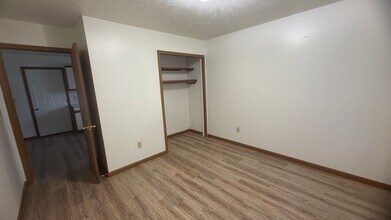 801 Antler Dr in Middlebury, IN - Building Photo - Building Photo