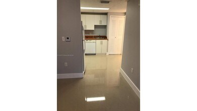3410 Coral Wy in Miami, FL - Building Photo - Building Photo
