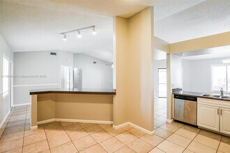 899 Daffodil Dr in Wellington, FL - Building Photo - Building Photo