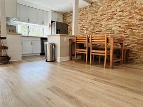 17021 N Bay Rd in Sunny Isles Beach, FL - Building Photo - Building Photo