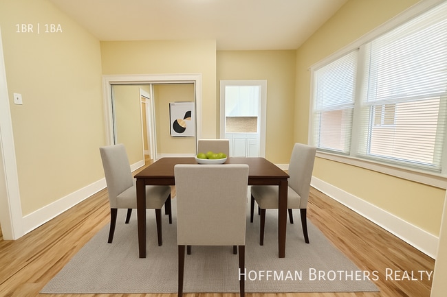 1022 N Berendo St, Unit 3 in Los Angeles, CA - Building Photo - Building Photo