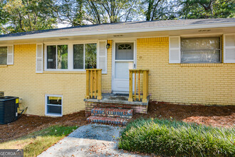 2492 Little John Trail SE in Marietta, GA - Building Photo - Building Photo