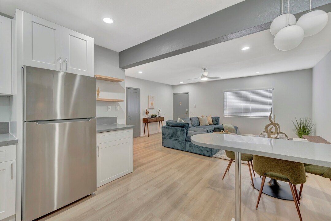 Palm View Village (Furnished Units Available) in Inglewood, CA - Foto de edificio