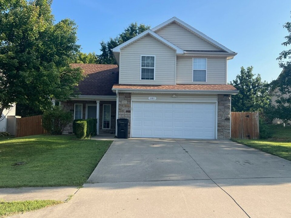 101 Amazon Dr in Columbia, MO - Building Photo
