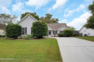 310 Citation Ln in Sneads Ferry, NC - Building Photo