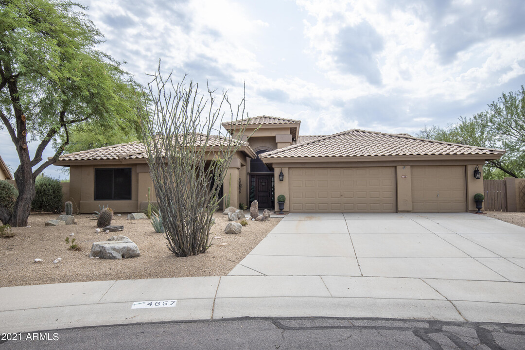 4657 E Montgomery Rd in Cave Creek, AZ - Building Photo