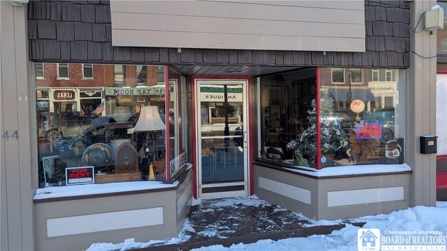 property at 44 E Main St